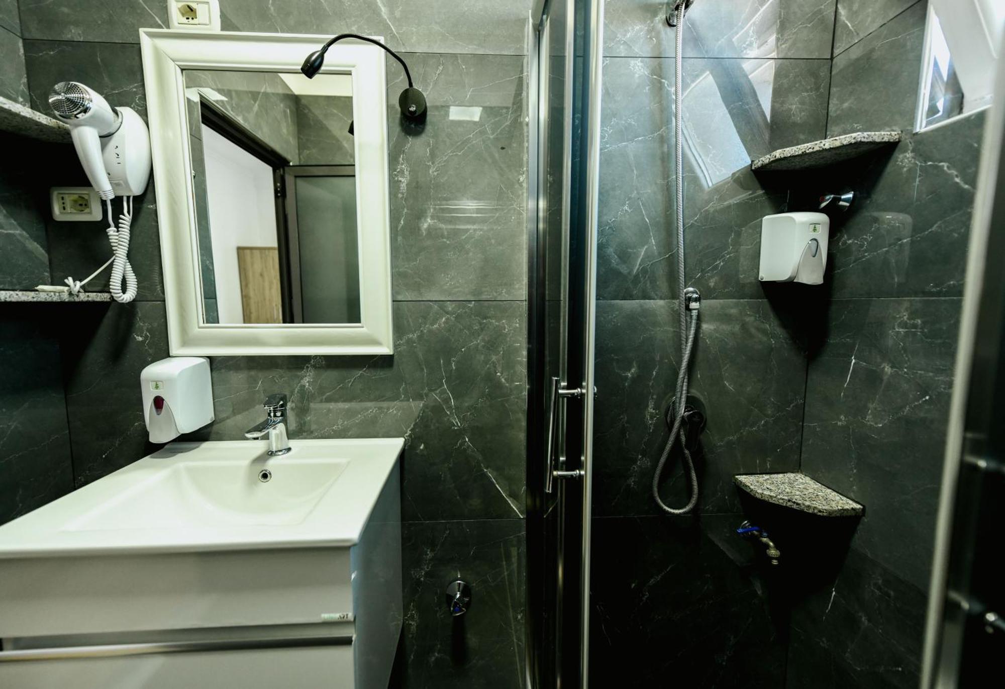 Hotel Floga Shkodër Eksteriør bilde